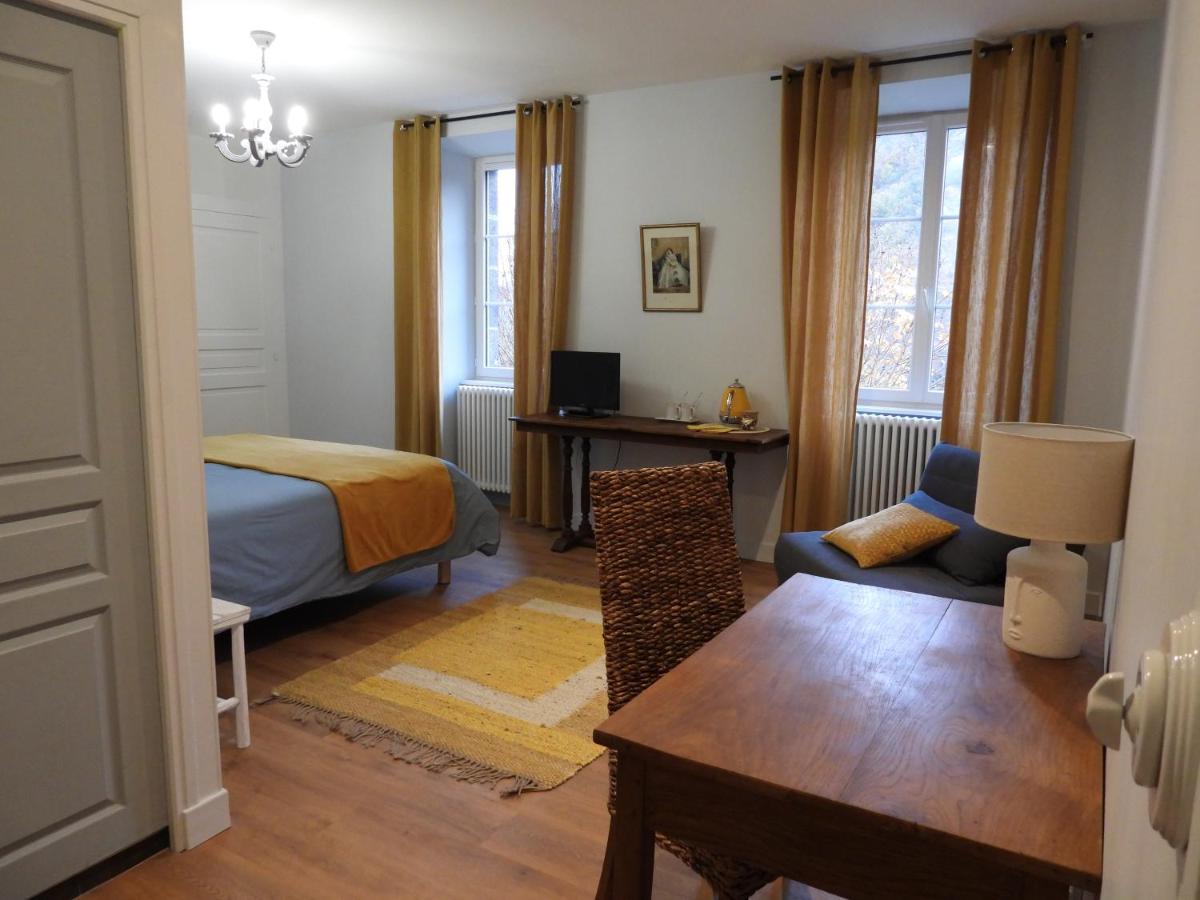 Bed and Breakfast Le Figarelou Thiezac Экстерьер фото